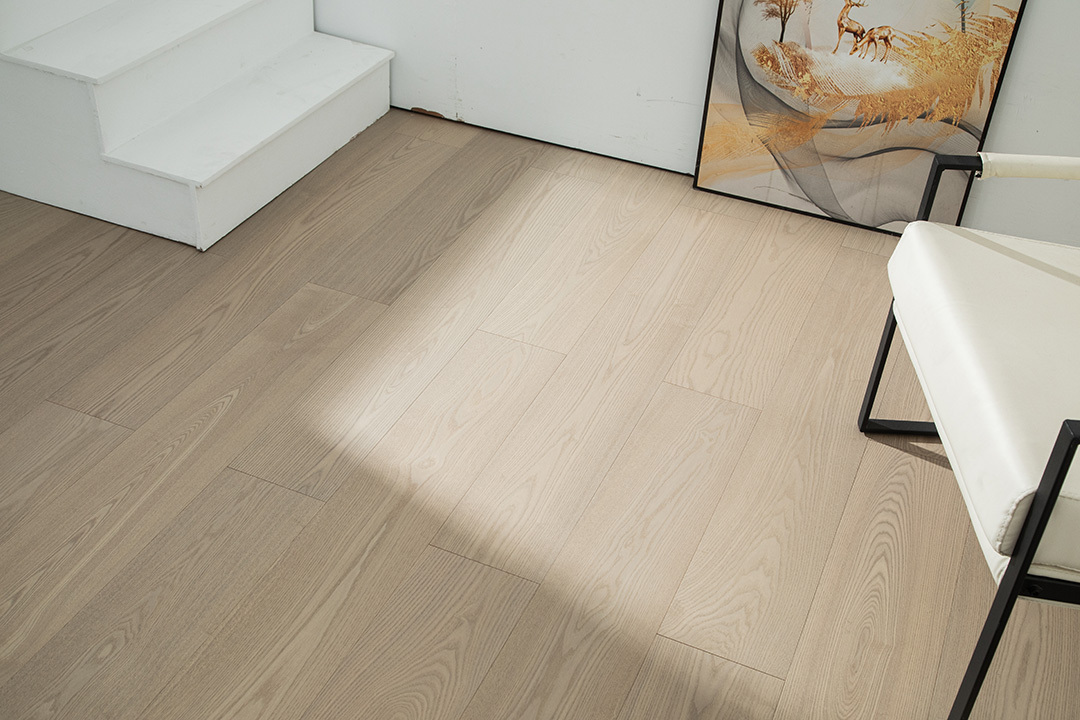 斯卡蓝地板 | 新三层梣木地板，每一步都是恰到好处！